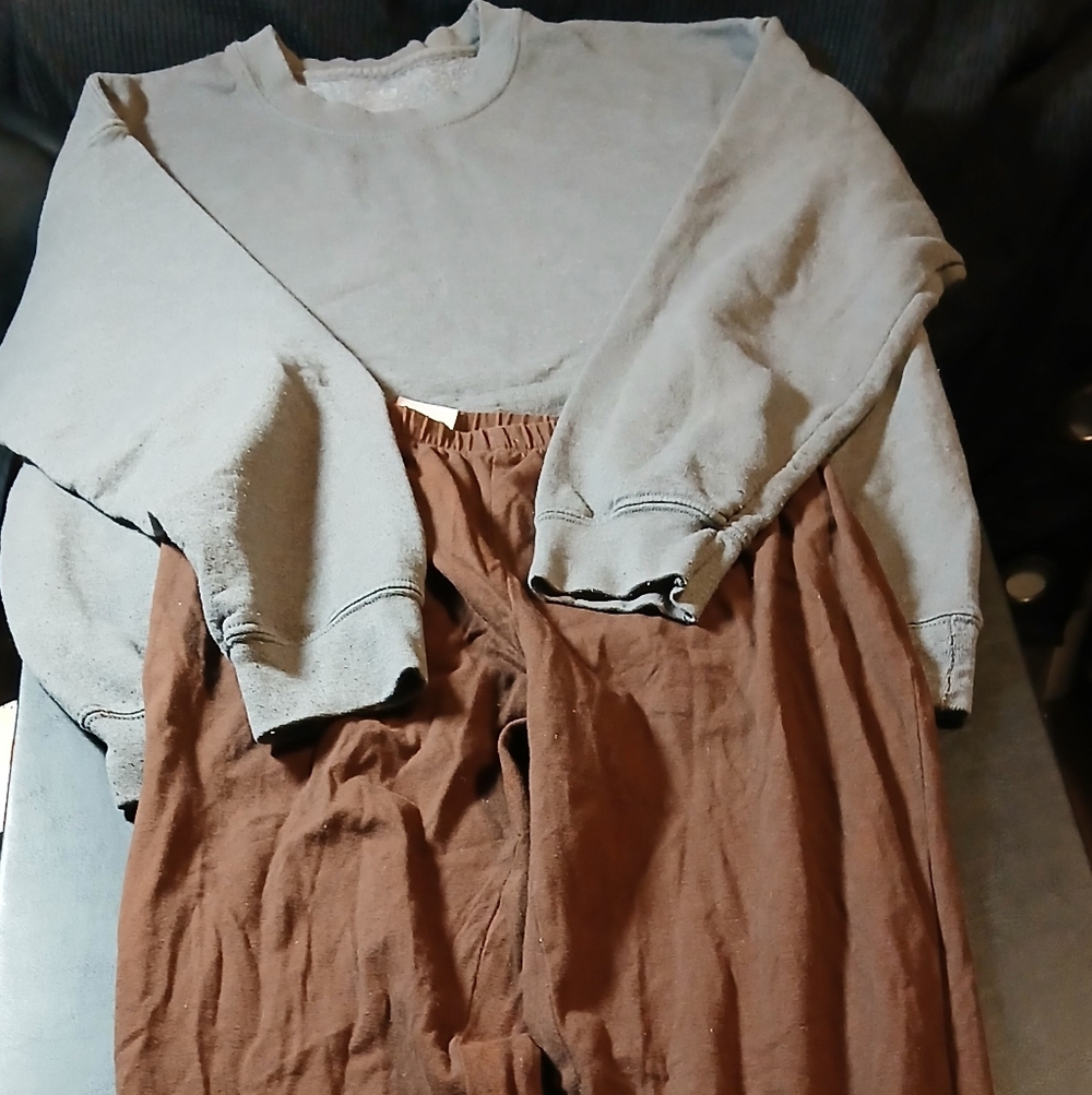 Athletic Grey Long sleeve Sweat shirt Size M & Jms Brown Sweat Pant Size 16w